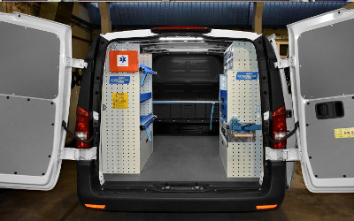 Allestimento Syncro System su Mercedes Vito per serramentista